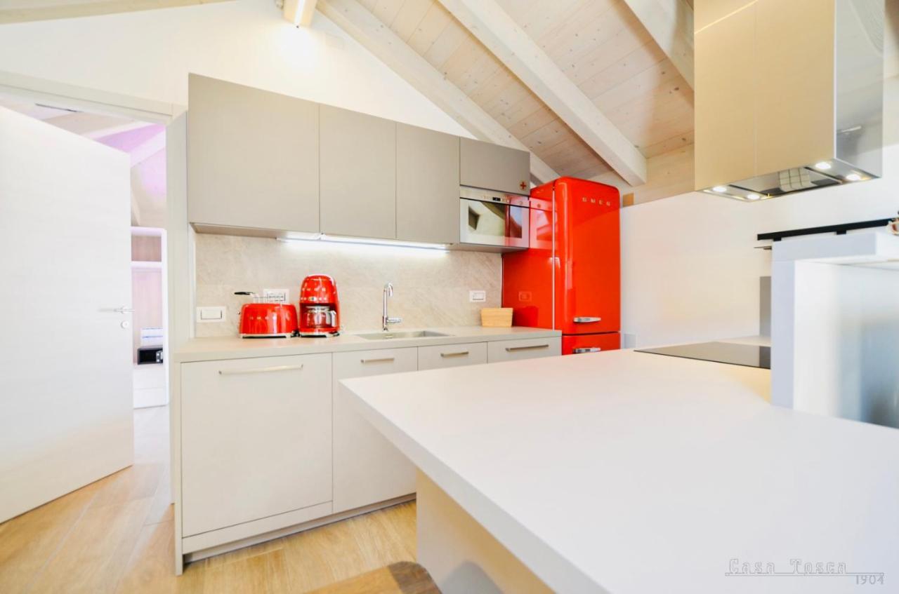 Casa Tosca - Holiday Home Torbole Sul Garda Eksteriør billede