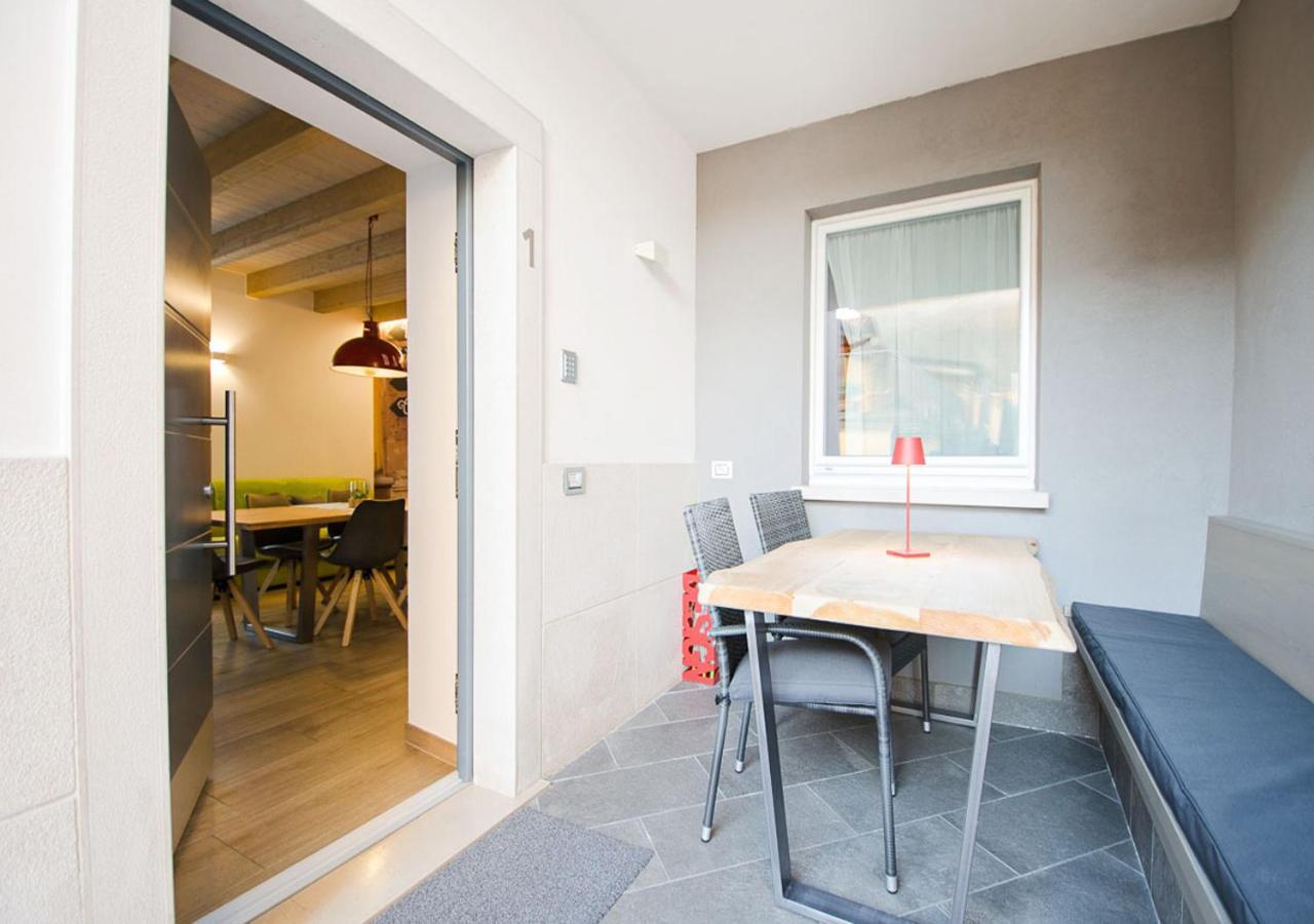 Casa Tosca - Holiday Home Torbole Sul Garda Eksteriør billede