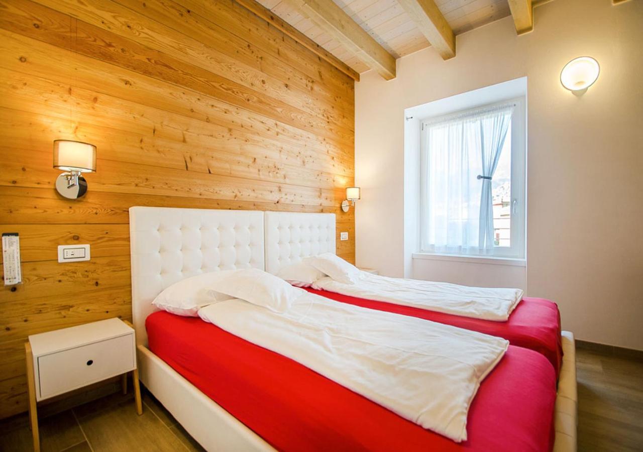 Casa Tosca - Holiday Home Torbole Sul Garda Eksteriør billede