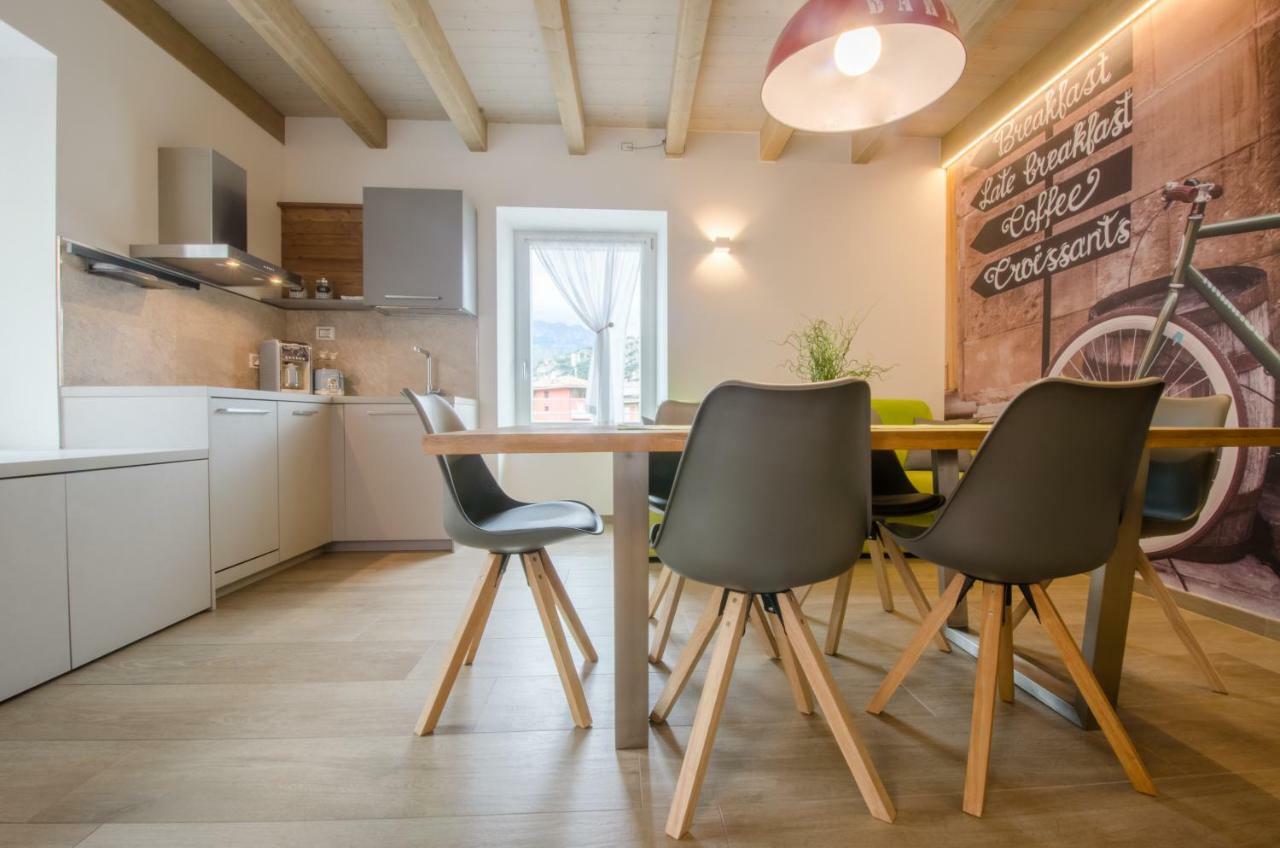 Casa Tosca - Holiday Home Torbole Sul Garda Eksteriør billede