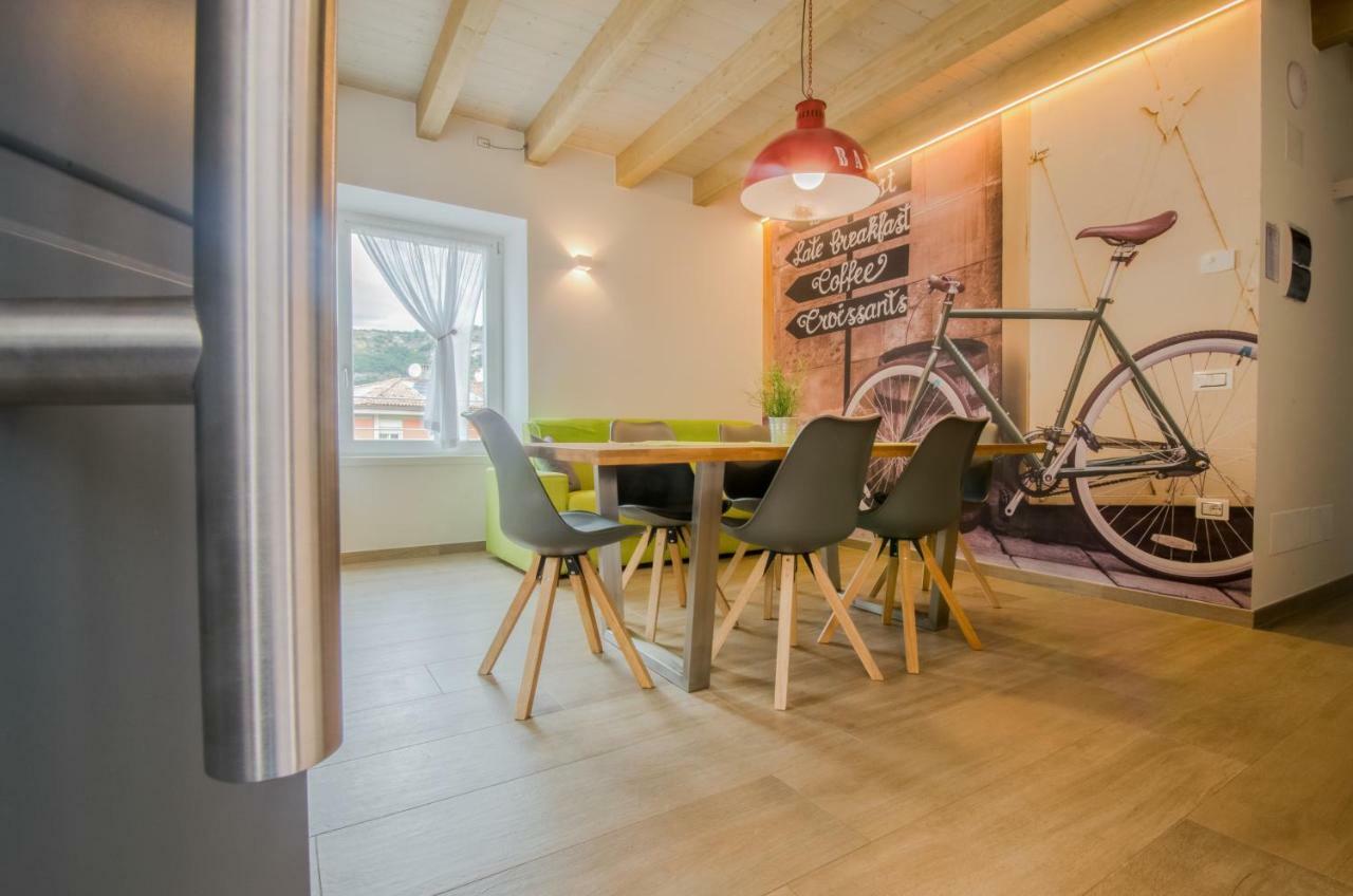 Casa Tosca - Holiday Home Torbole Sul Garda Eksteriør billede
