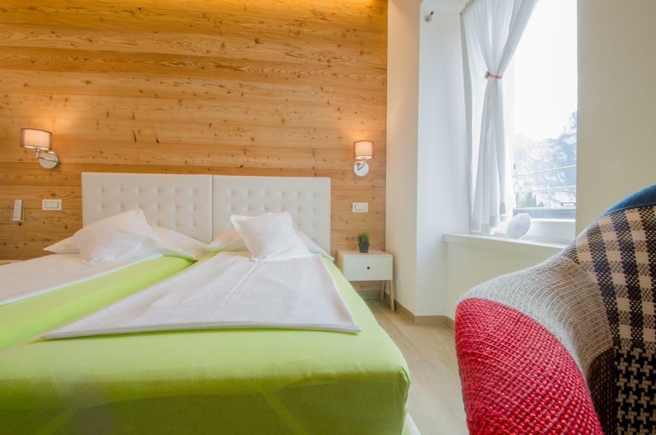 Casa Tosca - Holiday Home Torbole Sul Garda Eksteriør billede