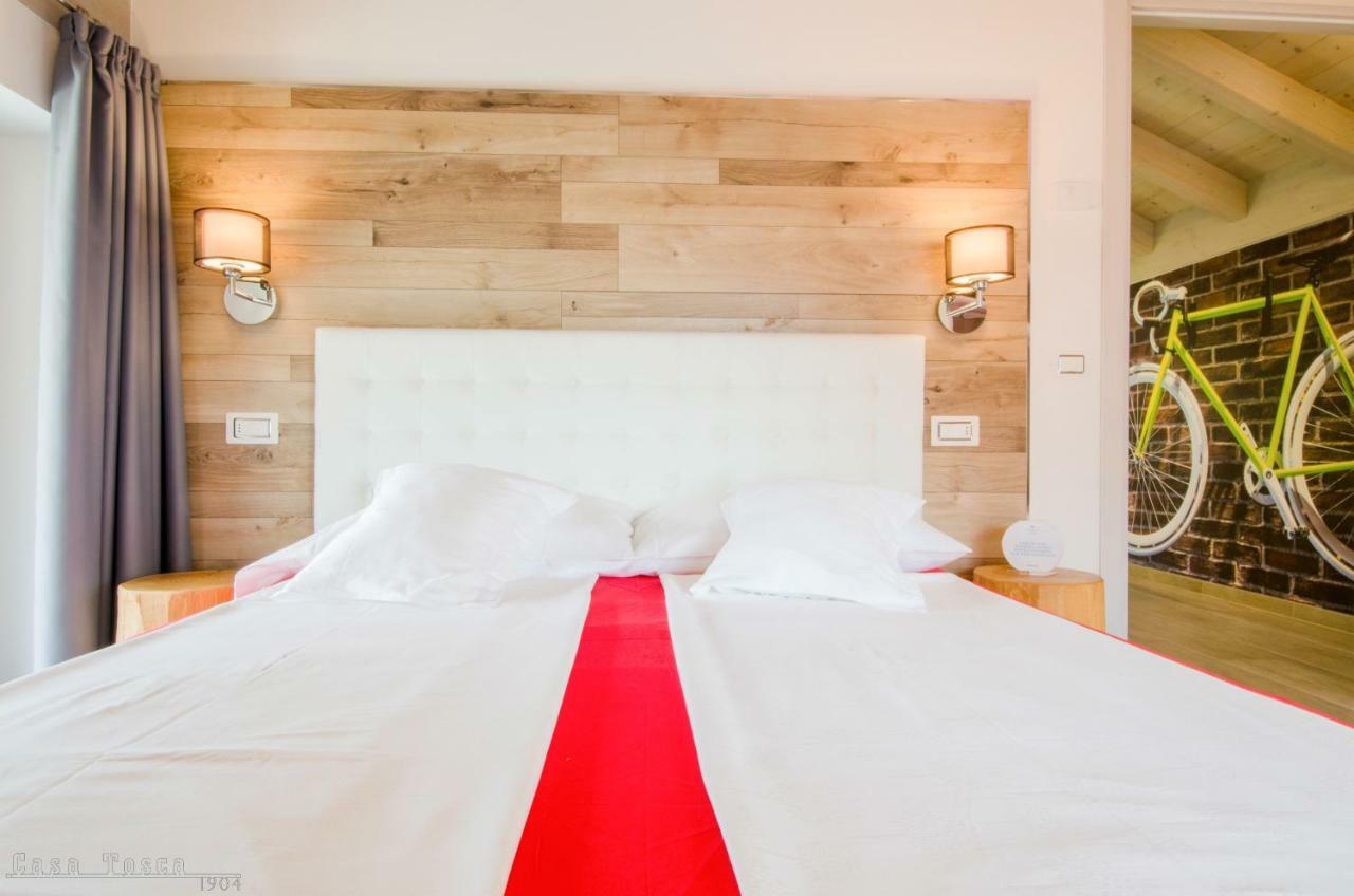 Casa Tosca - Holiday Home Torbole Sul Garda Eksteriør billede